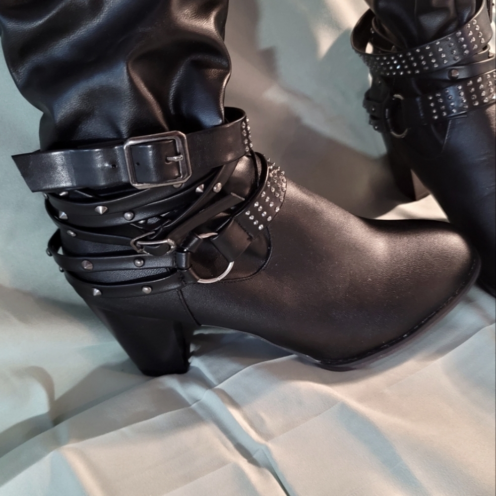 Sexy black knee high heeled boots NWOT size 11